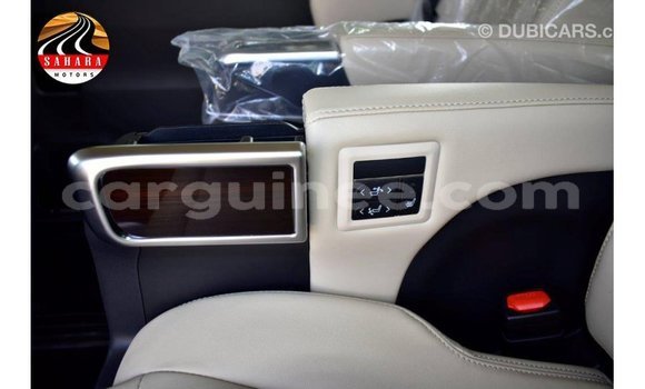 Buy Import Toyota Granvia White Car in Import - Dubai in Conakry Buy Import Toyota Granvia White Car in Import - Dubai in Conakry