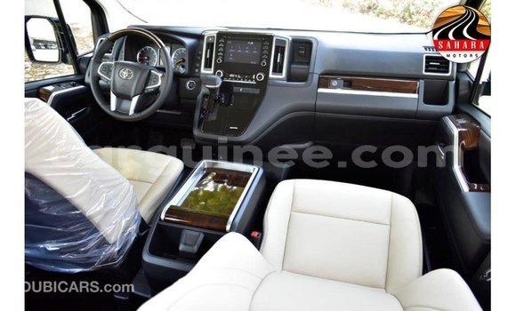 Buy Import Toyota Granvia White Car in Import - Dubai in Conakry Buy Import Toyota Granvia White Car in Import - Dubai in Conakry