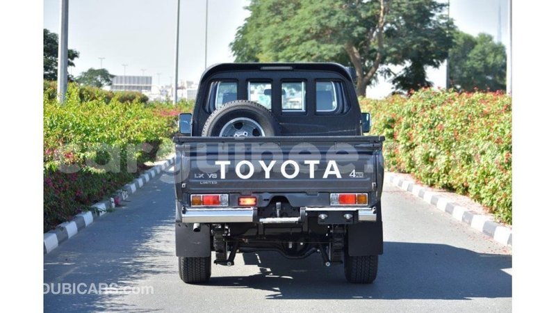 Big with watermark toyota land cruiser conakry import dubai 4121