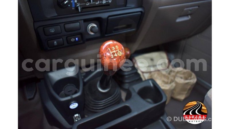 Big with watermark toyota land cruiser conakry import dubai 4122