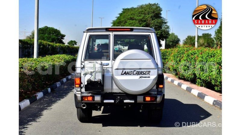 Big with watermark toyota land cruiser conakry import dubai 4122