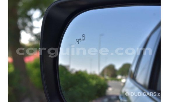 Buy Import Toyota Land Cruiser White Car in Import - Dubai in Conakry Buy Import Toyota Land Cruiser White Car in Import - Dubai in Conakry