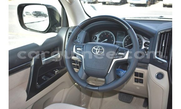 Buy Import Toyota Land Cruiser Black Car in Import - Dubai in Conakry Buy Import Toyota Land Cruiser Black Car in Import - Dubai in Conakry