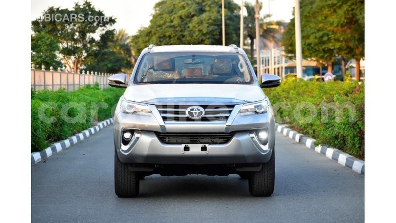 Big with watermark toyota fortuner conakry import dubai 4125