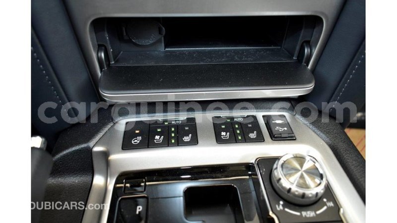 Big with watermark toyota land cruiser conakry import dubai 4126