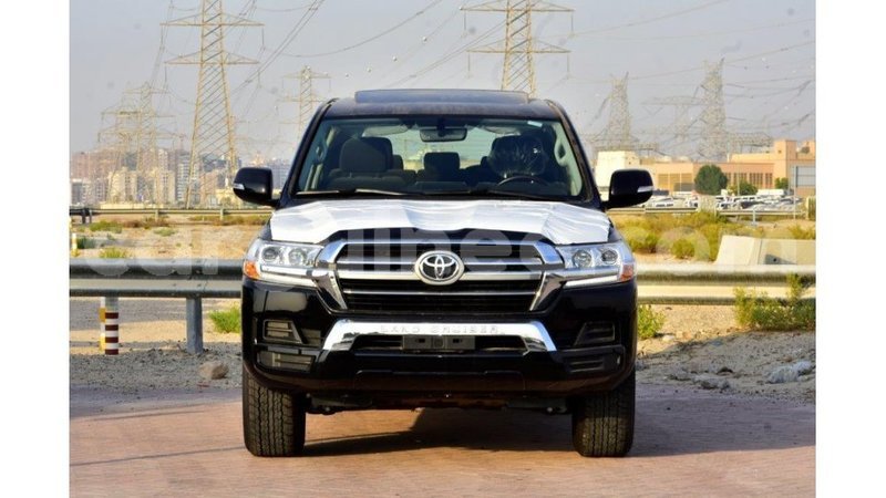 Big with watermark toyota land cruiser conakry import dubai 4127