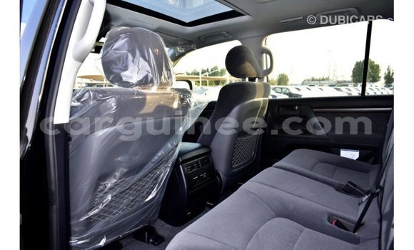 Buy Import Toyota Land Cruiser Black Car in Import - Dubai in Conakry Buy Import Toyota Land Cruiser Black Car in Import - Dubai in Conakry