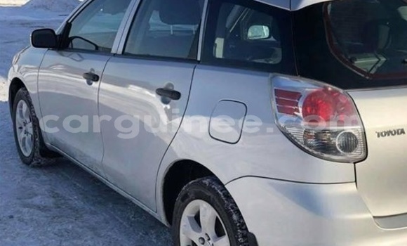 Buy Used Toyota Matrix Silver Car in Kaloum in Conakry Buy Used Toyota Matrix Silver Car in Kaloum in Conakry