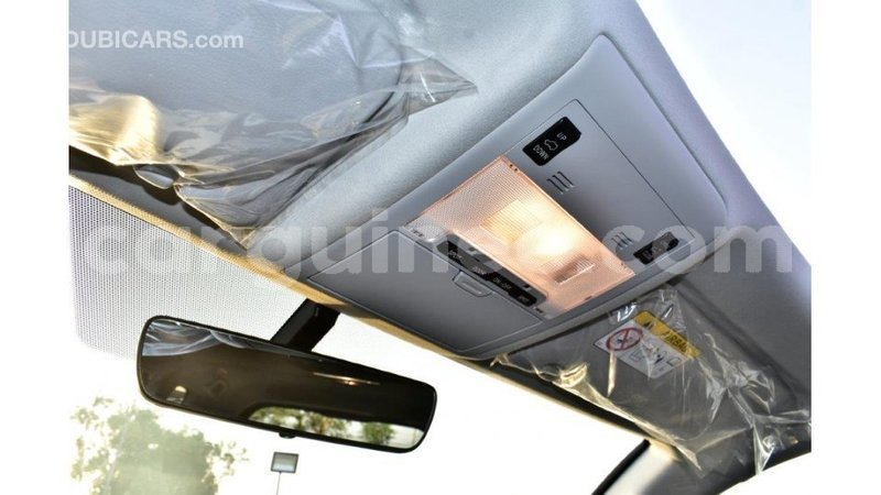 Big with watermark toyota land cruiser conakry import dubai 4127