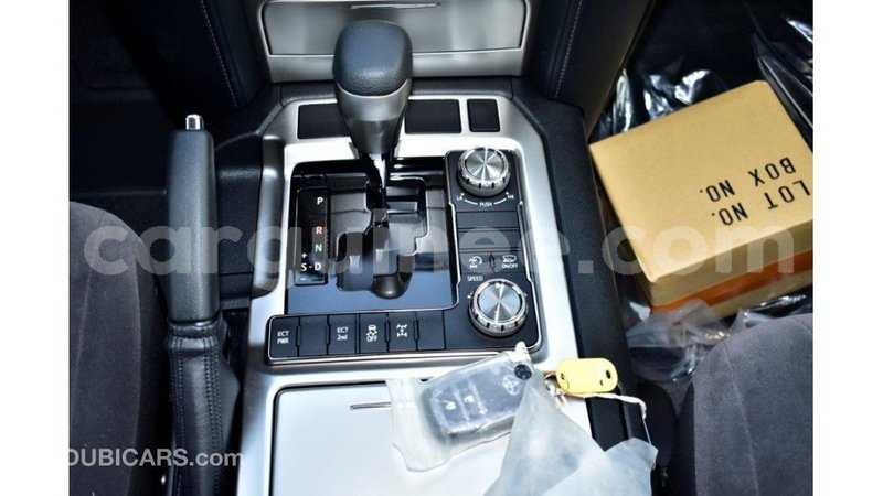 Big with watermark toyota land cruiser conakry import dubai 4127