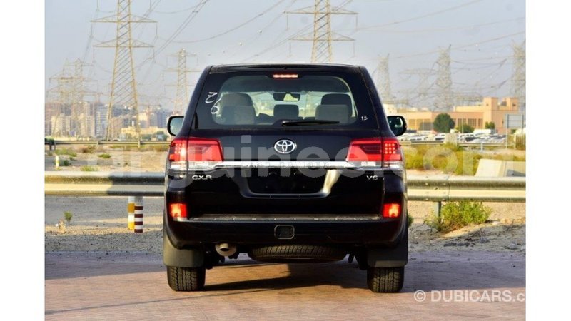 Big with watermark toyota land cruiser conakry import dubai 4127
