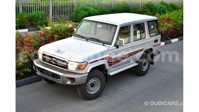 Big with watermark toyota land cruiser conakry import dubai 4128