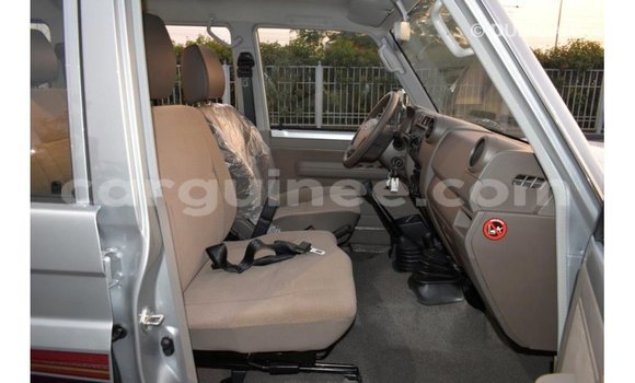 Buy Import Toyota Land Cruiser Other Car in Import - Dubai in Conakry Buy Import Toyota Land Cruiser Other Car in Import - Dubai in Conakry