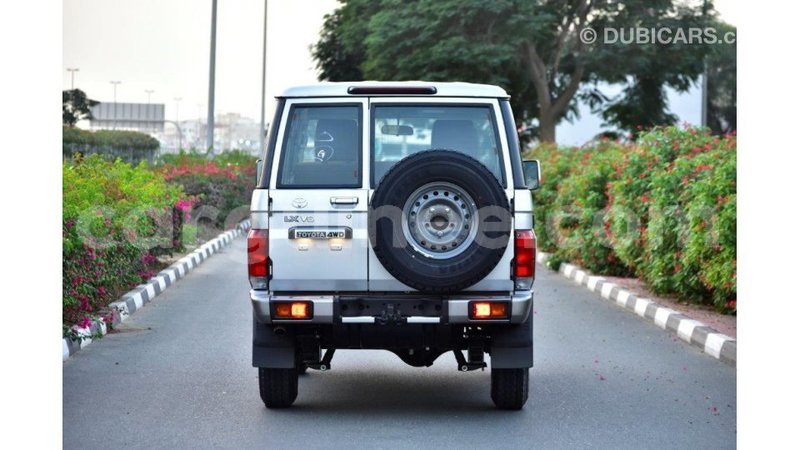 Big with watermark toyota land cruiser conakry import dubai 4128