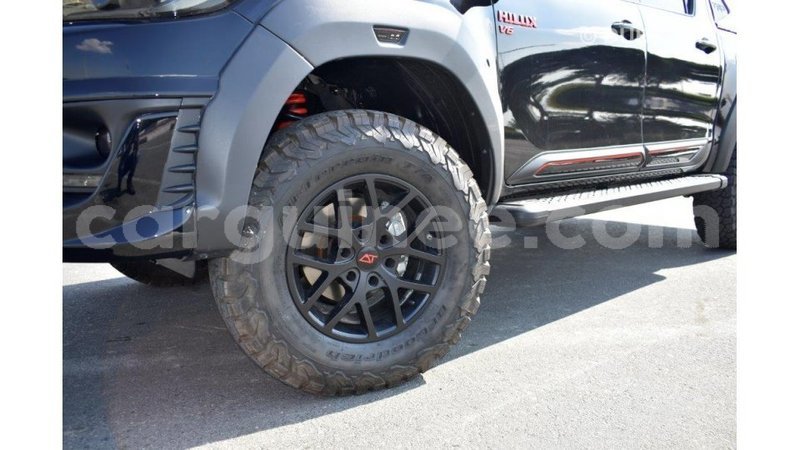 Big with watermark toyota hilux conakry import dubai 4129