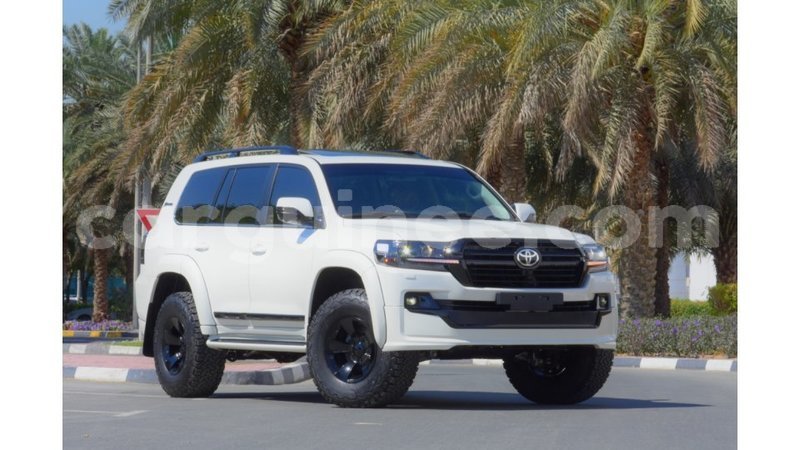 Big with watermark toyota land cruiser conakry import dubai 4131