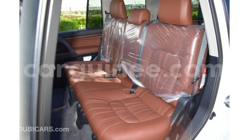 Big with watermark toyota land cruiser conakry import dubai 4131