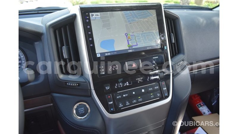 Big with watermark toyota land cruiser conakry import dubai 4131
