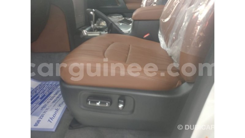 Big with watermark toyota land cruiser conakry import dubai 4131