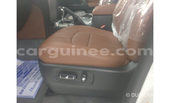 Buy Import Toyota Land Cruiser White Car in Import - Dubai in Conakry Buy Import Toyota Land Cruiser White Car in Import - Dubai in Conakry