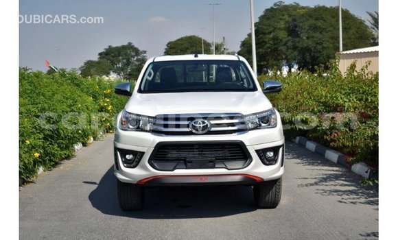 Buy Import Toyota Hilux White Car in Import - Dubai in Conakry Buy Import Toyota Hilux White Car in Import - Dubai in Conakry
