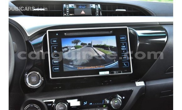 Buy Import Toyota Hilux White Car in Import - Dubai in Conakry Buy Import Toyota Hilux White Car in Import - Dubai in Conakry