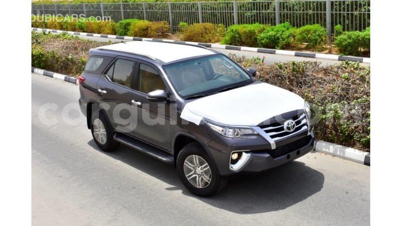 Big with watermark toyota fortuner conakry import dubai 4135