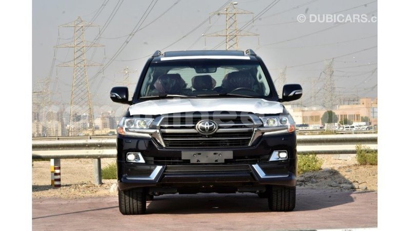Big with watermark toyota land cruiser conakry import dubai 4136