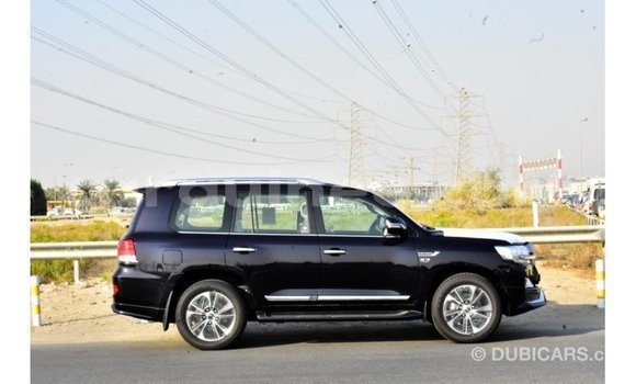 Buy Import Toyota Land Cruiser Black Car in Import - Dubai in Conakry Buy Import Toyota Land Cruiser Black Car in Import - Dubai in Conakry