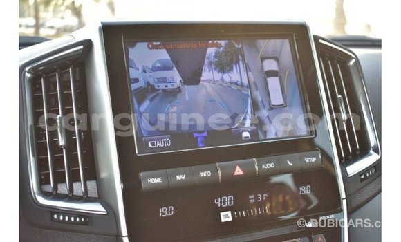 Buy Import Toyota Land Cruiser Black Car in Import - Dubai in Conakry Buy Import Toyota Land Cruiser Black Car in Import - Dubai in Conakry