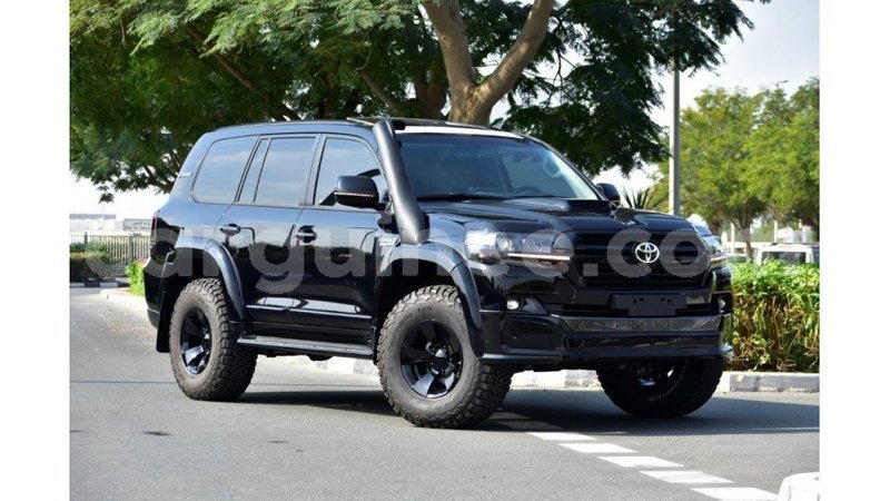 Big with watermark toyota land cruiser conakry import dubai 4141