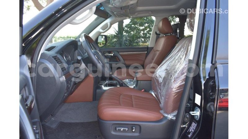 Big with watermark toyota land cruiser conakry import dubai 4141