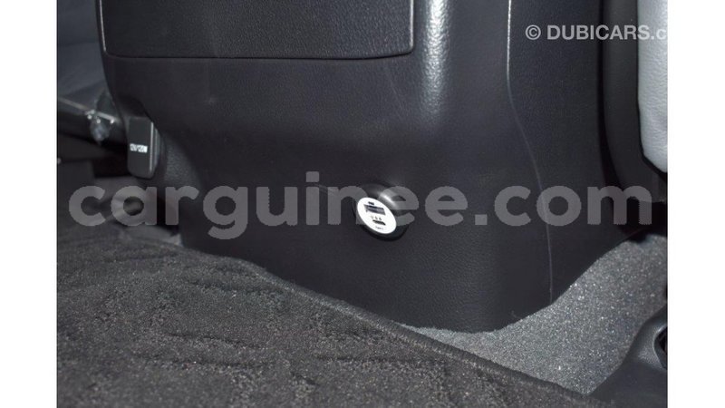 Big with watermark toyota land cruiser conakry import dubai 4141