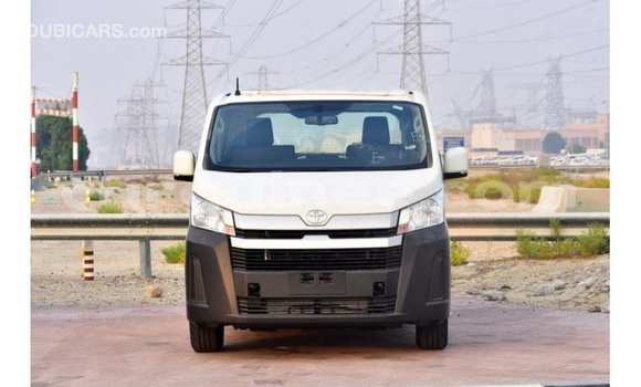 Buy Import Toyota Hiace White Car in Import - Dubai in Conakry Buy Import Toyota Hiace White Car in Import - Dubai in Conakry