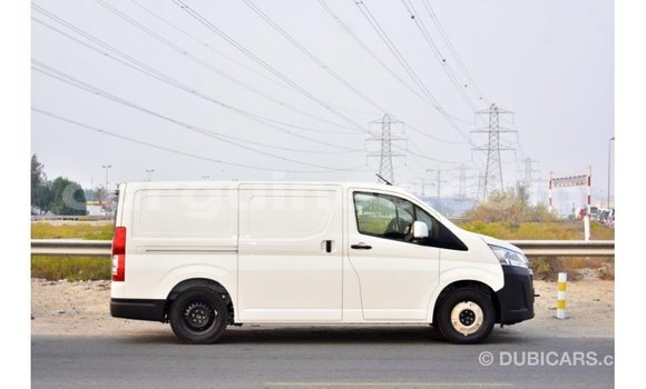 Buy Import Toyota Hiace White Car in Import - Dubai in Conakry Buy Import Toyota Hiace White Car in Import - Dubai in Conakry