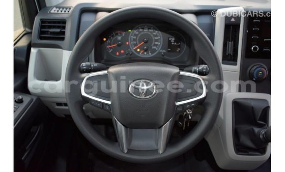 Buy Import Toyota Hiace White Car in Import - Dubai in Conakry Buy Import Toyota Hiace White Car in Import - Dubai in Conakry