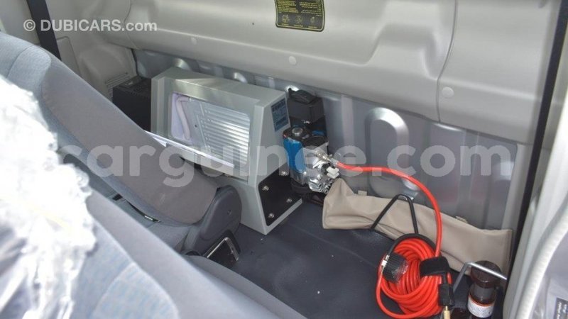 Big with watermark toyota land cruiser conakry import dubai 4144