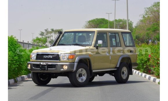 Buy Import Toyota Land Cruiser Beige Car in Import - Dubai in Conakry Buy Import Toyota Land Cruiser Beige Car in Import - Dubai in Conakry