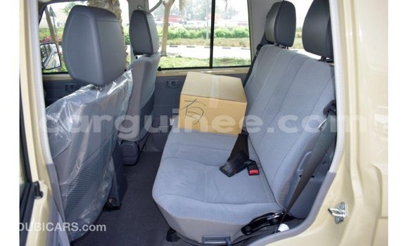 Buy Import Toyota Land Cruiser Beige Car in Import - Dubai in Conakry Buy Import Toyota Land Cruiser Beige Car in Import - Dubai in Conakry