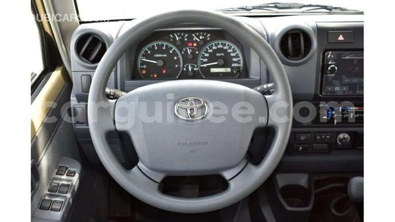 Big with watermark toyota land cruiser conakry import dubai 4145