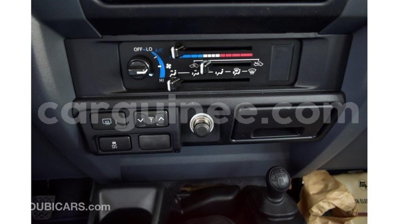 Big with watermark toyota land cruiser conakry import dubai 4145