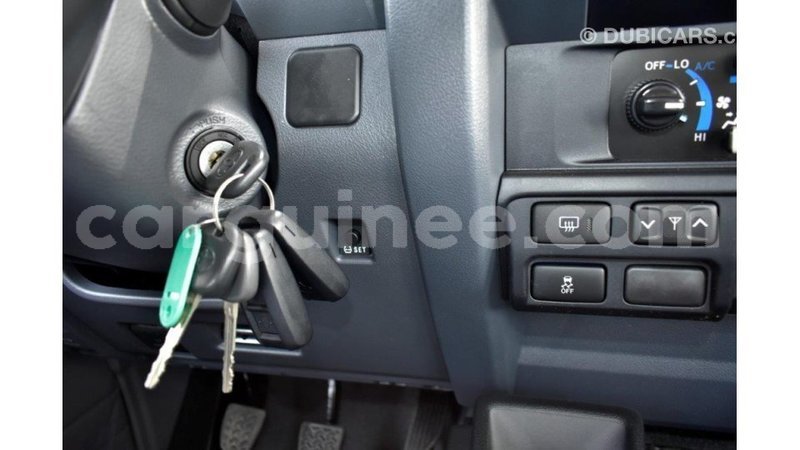 Big with watermark toyota land cruiser conakry import dubai 4145