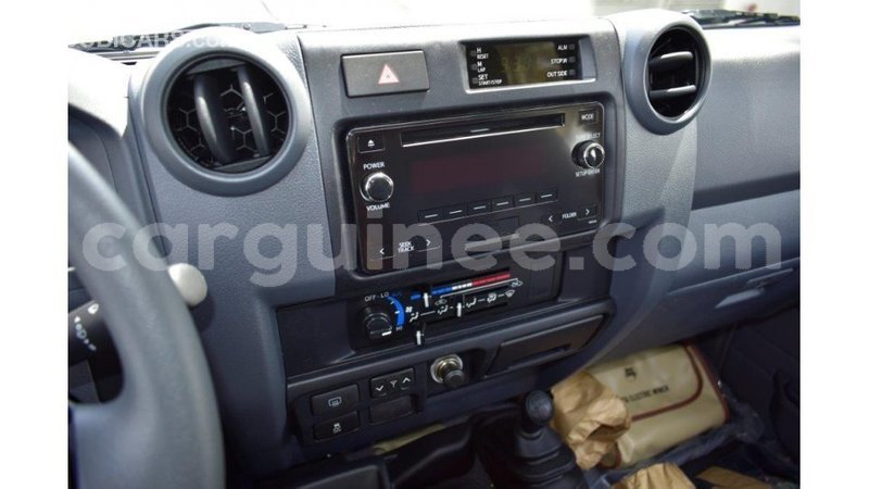 Big with watermark toyota land cruiser conakry import dubai 4145