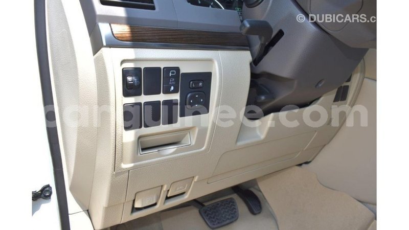 Big with watermark toyota land cruiser conakry import dubai 4146