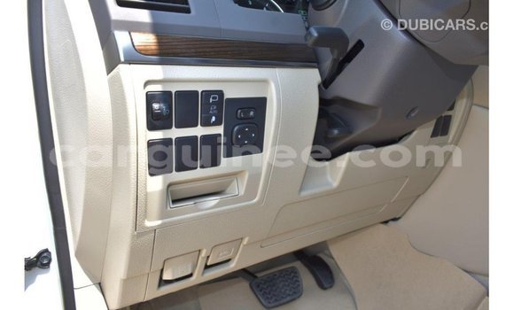 Buy Import Toyota Land Cruiser White Car in Import - Dubai in Conakry Buy Import Toyota Land Cruiser White Car in Import - Dubai in Conakry