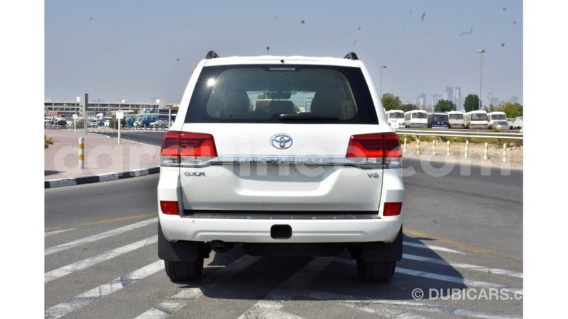 Big with watermark toyota land cruiser conakry import dubai 4146