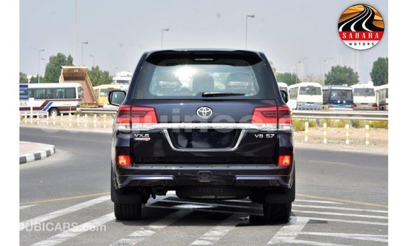Buy Import Toyota Land Cruiser Black Car in Import - Dubai in Conakry Buy Import Toyota Land Cruiser Black Car in Import - Dubai in Conakry
