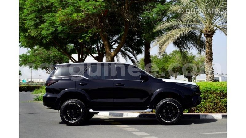 Big with watermark toyota fortuner conakry import dubai 4149