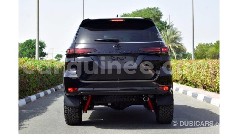 Big with watermark toyota fortuner conakry import dubai 4149