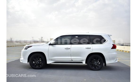 Buy Import Lexus LX White Car in Import - Dubai in Conakry Buy Import Lexus LX White Car in Import - Dubai in Conakry